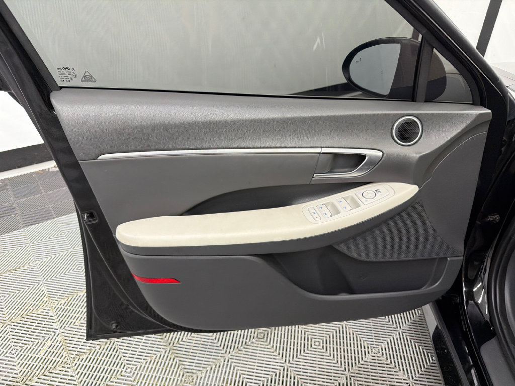 Used 2023 Hyundai Sonata SEL FWD image 10
