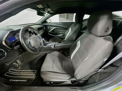 Used 2021 Chevrolet Camaro LT w/ RS Package image 15