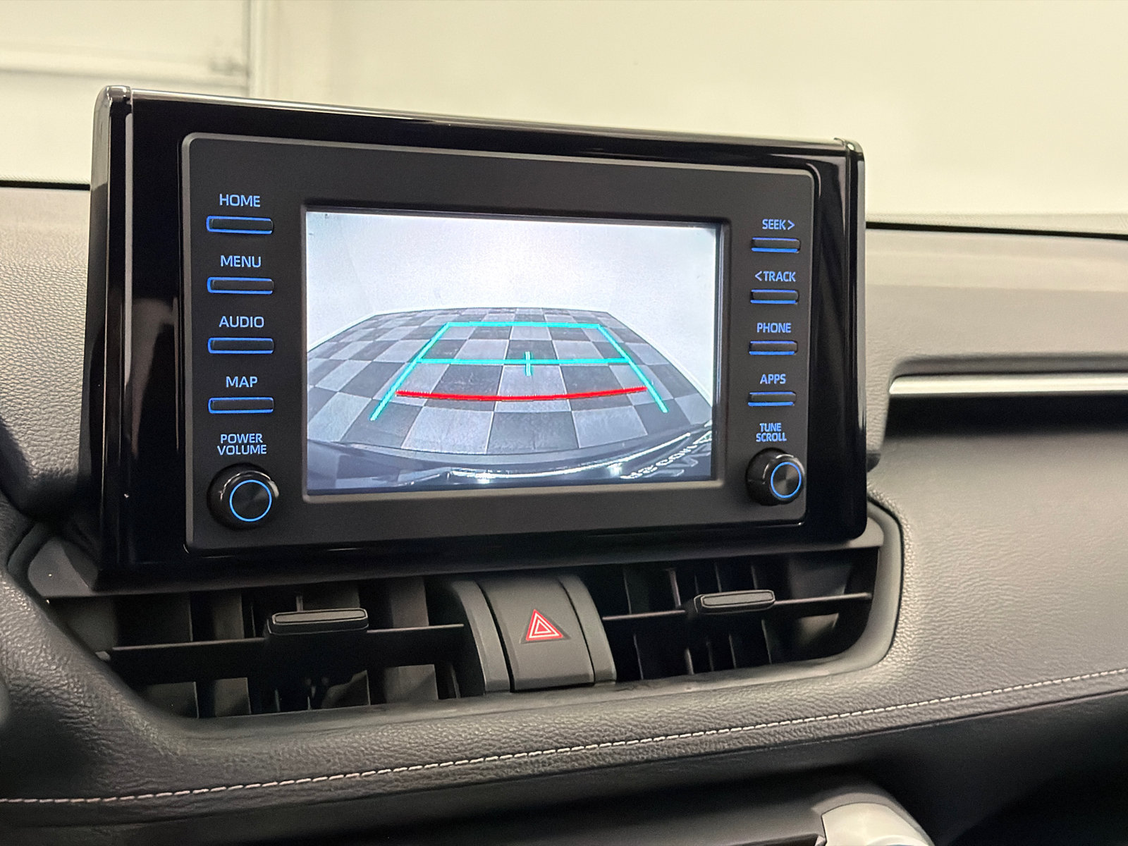 Used 2019 Toyota RAV4 XLE w/ All Weather Liner Package AWD/4WD image 25
