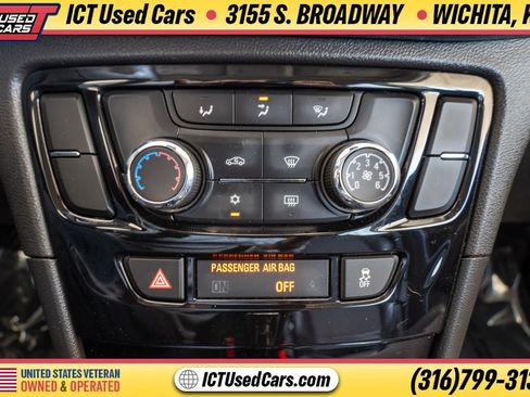 Used 2019 Buick Encore Sport Touring w/ Safety Package AWD/4WD image 18