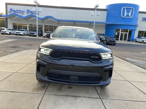 Used 2025 Dodge Durango GT AWD/4WD image 3