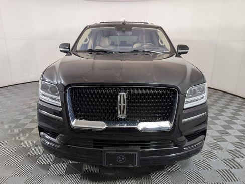 Used 2020 Lincoln Navigator Reserve w/ Equipment Group 208A Reserve image 7