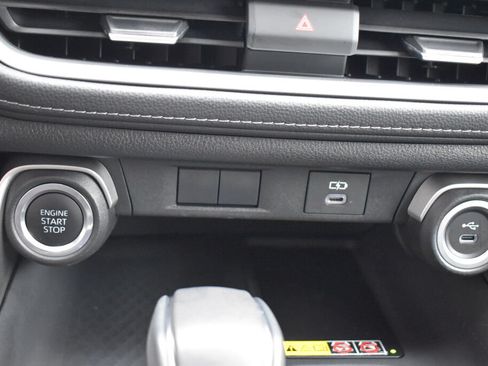Used 2024 Toyota Grand Highlander AWD image 13