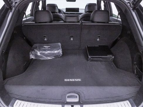 Certified 2025 Genesis GV70 3.5T Sport w/ Sport Advanced Package image 25