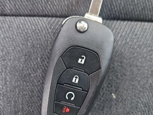 Used 2024 Chevrolet Trax LS w/ LS Convenience Package FWD image 29