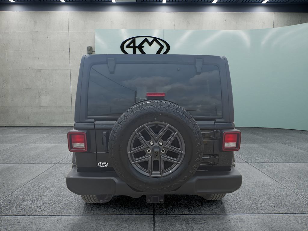 Used 2024 Jeep Wrangler Unlimited Sport AWD/4WD image 4