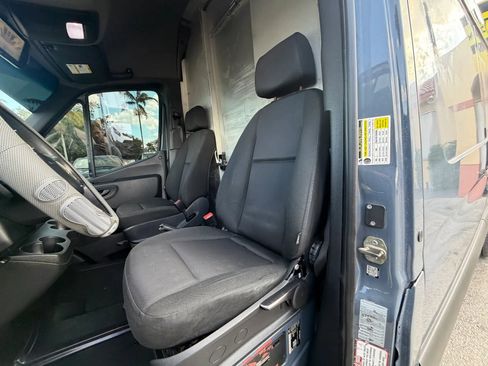 Used 2019 Mercedes-Benz Sprinter 170 image 15