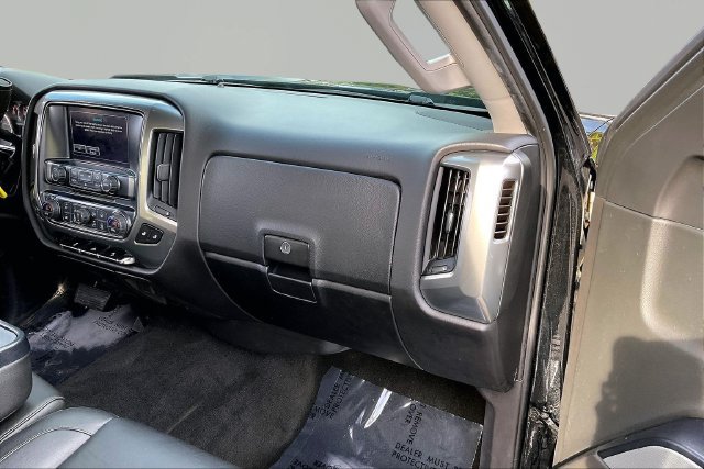 Used 2017 Chevrolet Silverado 1500 LT w/ All Star Edition AWD/4WD image 18