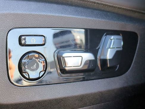 Used 2019 BMW X5 xDrive40i w/ Executive Package image 19