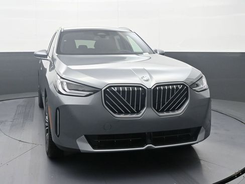 New 2026 BMW X3 xDrive30 w/ Premium Package image 2