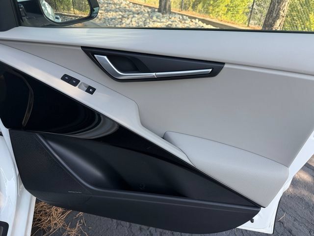 Used 2023 Kia Niro Wave w/ Wave Preserve Package FWD image 16