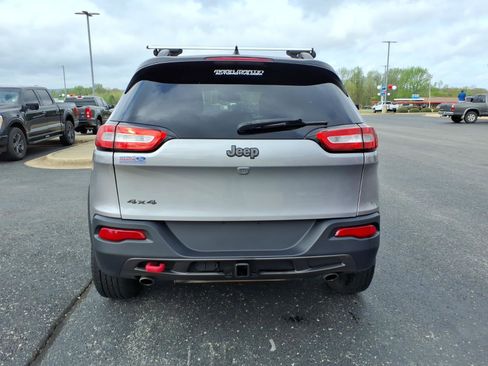 Used 2014 Jeep Cherokee Trailhawk image 4