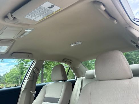 Used 2013 Toyota Camry FWD image 30