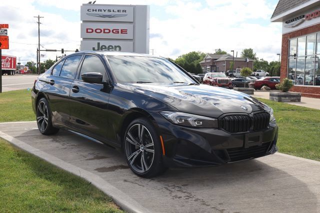 Used 2023 BMW 330i xDrive Sedan w/ Premium Package AWD/4WD image 3