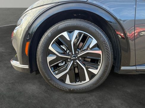 Used 2023 Kia EV6 Wind w/ Wind Technology Package AWD/4WD image 4