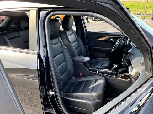 Used 2021 Chevrolet TrailBlazer ACTIV w/ Technology Package image 7