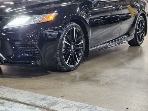 Used 2018 Toyota Camry XSE w/ Driver Assist Package image 17