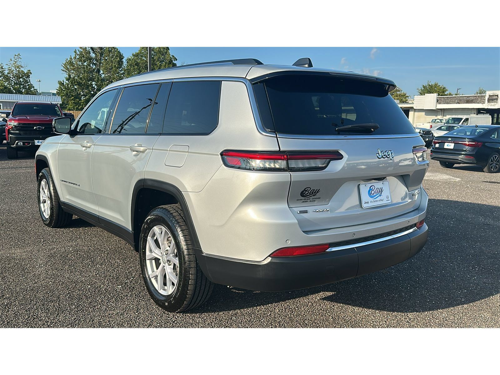Used 2022 Jeep Grand Cherokee L Limited w/ Trailer Tow Group (B) AWD/4WD image 4