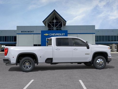 New 2026 Chevrolet Silverado 3500 LT image 5