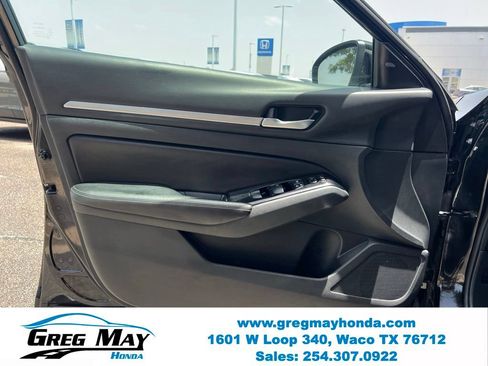 Used 2023 Nissan Altima 2.5 SV FWD image 21