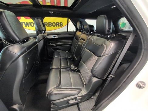 Used 2020 Ford Explorer ST w/ ST Street Pack image 30