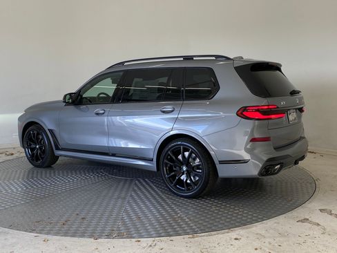 New 2026 BMW X7 M60i w/ Executive Package image 3
