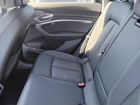 Certified 2024 Audi Q8 e-tron Premium Plus image 21