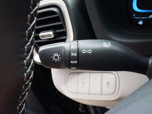 New 2026 Hyundai Venue SEL FWD image 16