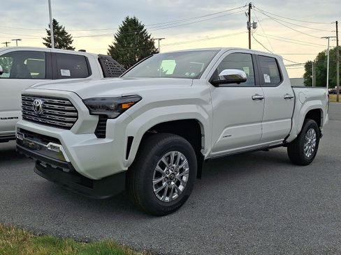 New 2026 Toyota Tacoma Limited AWD/4WD image 3