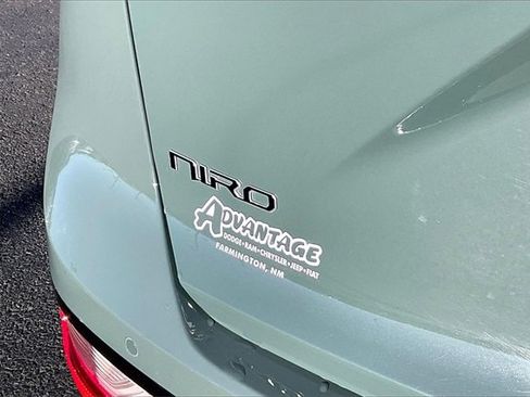 Used 2023 Kia Niro EX Touring image 33