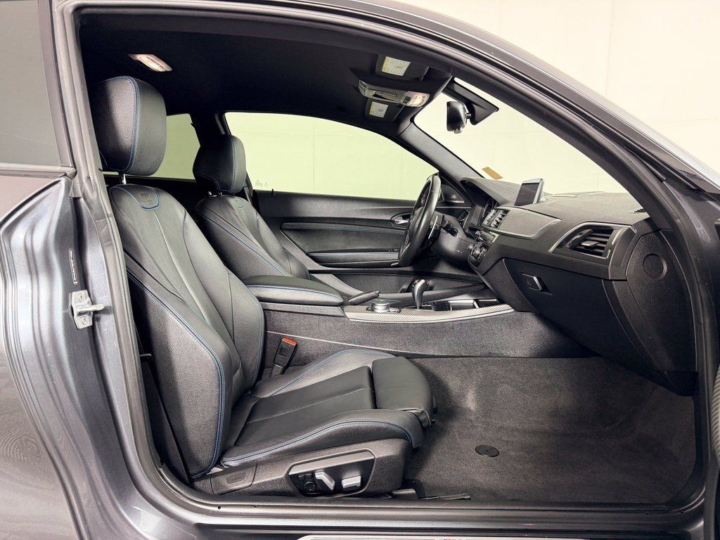 Used 2018 BMW M2 RWD image 26