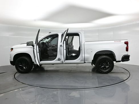 Used 2024 Chevrolet Silverado 1500 Custom Trail Boss w/ LPO, Dark Essentials Package AWD/4WD image 36