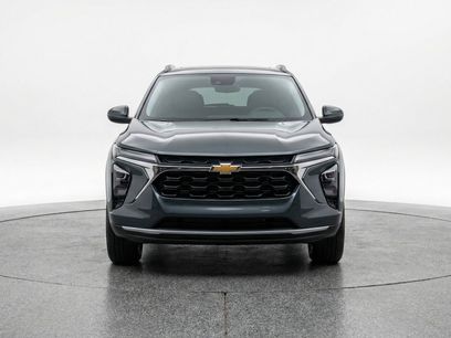 Used 2025 Chevrolet Trax LT