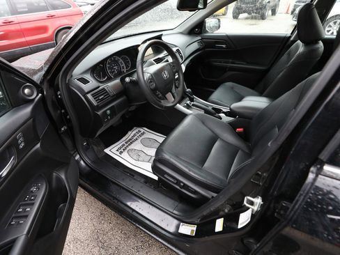 Used 2015 Honda Accord EX-L image 16