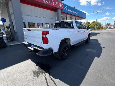 Used 2021 Chevrolet Silverado 1500 LT Trail Boss w/ Convenience Package II AWD/4WD image 6