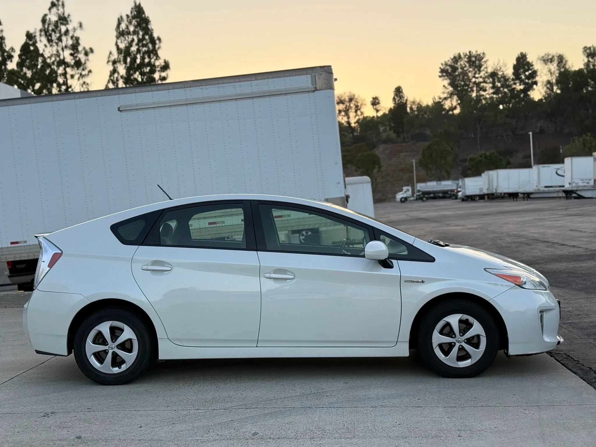 Used 2015 Toyota Prius Two FWD image 7