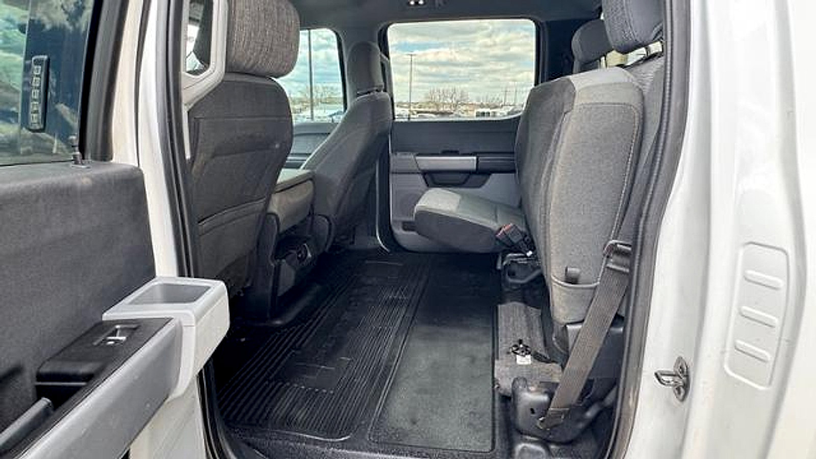 Used 2023 Ford F350 XLT w/ FX4 Off-Road Package AWD/4WD image 20