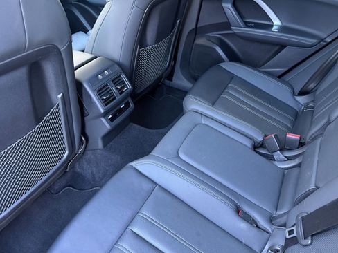 Certified 2025 Audi Q5 2.0T Premium Plus w/ Premium Plus image 9