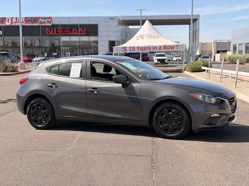 Used 2016 MAZDA MAZDA3 i Sport FWD image 29