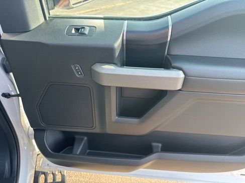 Used 2018 Ford F150 Raptor w/ Equipment Group 801A Mid image 17