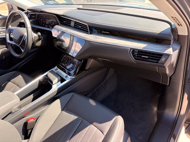 Used 2024 Audi Q8 e-tron Premium Plus w/ Premium Plus Package AWD/4WD image 14