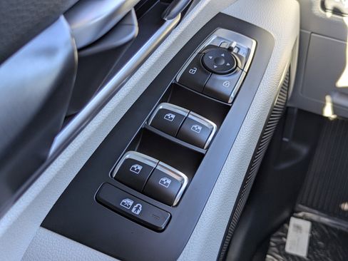 New 2025 Kia Telluride S image 33