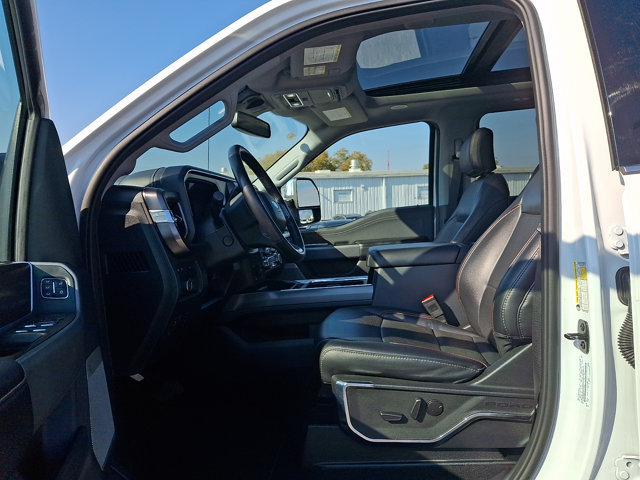 Used 2024 Ford F350 Lariat w/ Lariat Ultimate Package AWD/4WD image 11