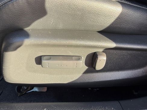 Used 2019 Honda Civic Touring image 17