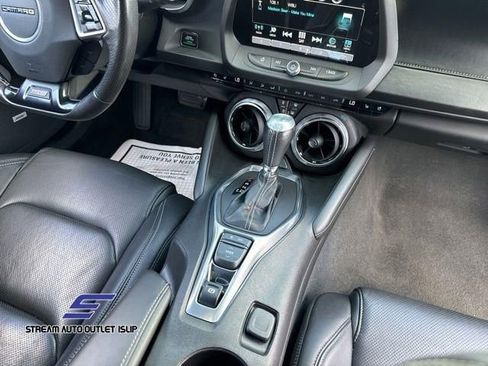 Used 2018 Chevrolet Camaro SS image 18