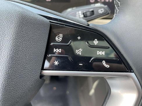 New 2025 Audi Q5 Prestige image 23