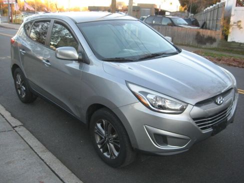 Used 2014 Hyundai Tucson GLS image 3