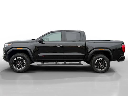 New 2026 GMC Canyon AT4 image 2