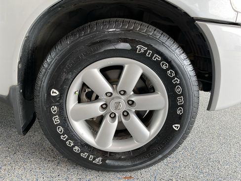 Used 2012 Nissan Titan SV w/ SV Value Truck Pkg RWD image 30