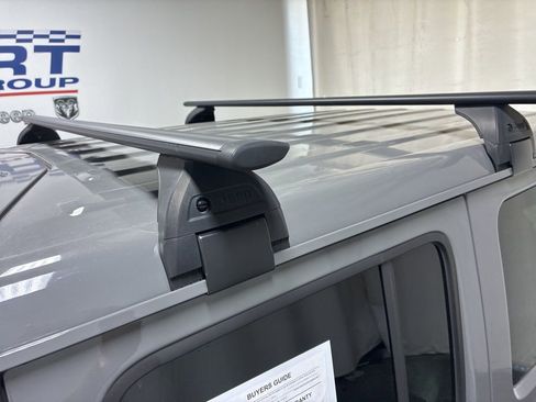 Used 2021 Jeep Wrangler Unlimited Sahara w/ Dual Top Group image 9